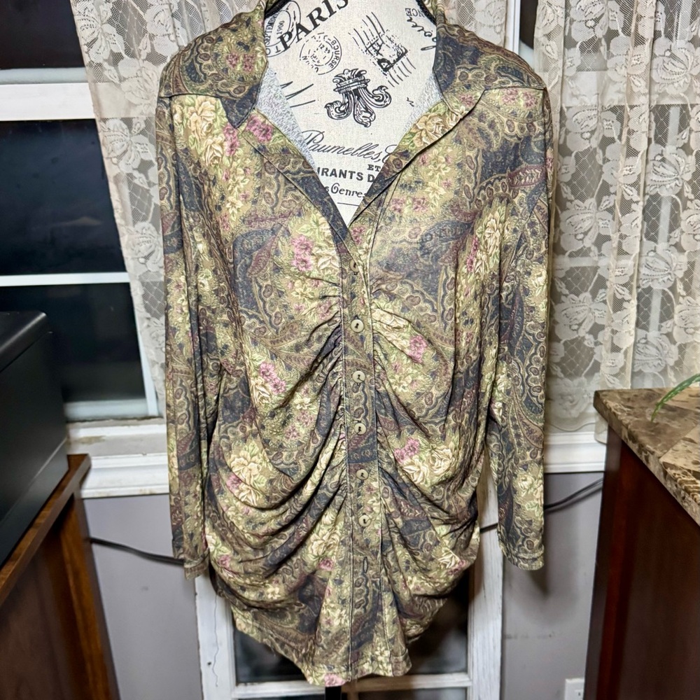 Addition Elle Black and Green Ruched Blouse with Notched Collar
